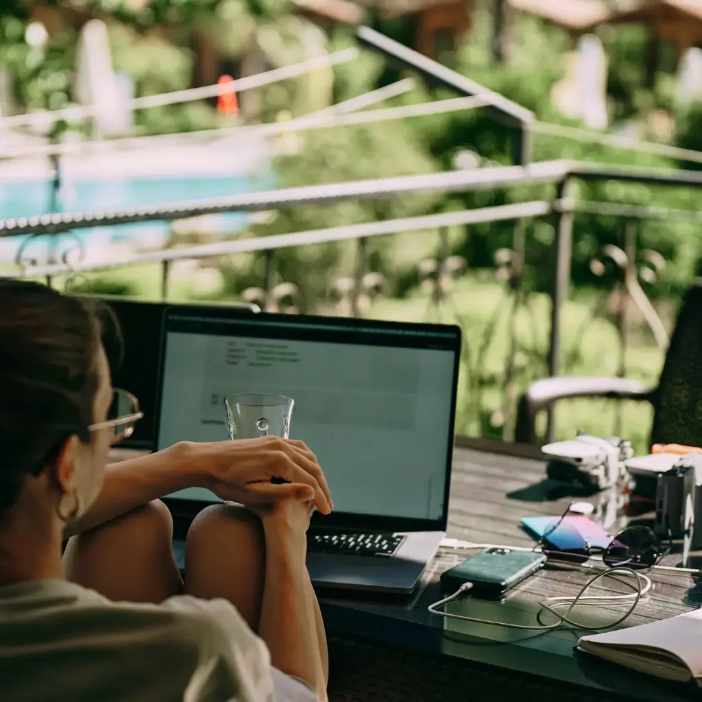 imagem capa do post Descubra os países com visto para nômades digitais!