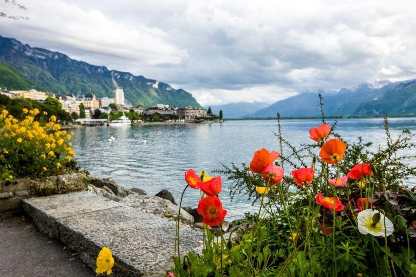 Lago em Montreux, Suíça