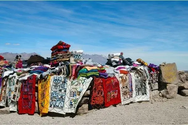 Indumentárias tradicionais peruanas