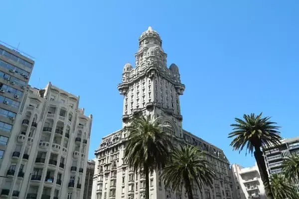 Palácio Salvo, em Montevidéu, capital do Uruguai
