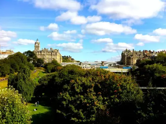 Vista de Edimburgo, na Escócia
