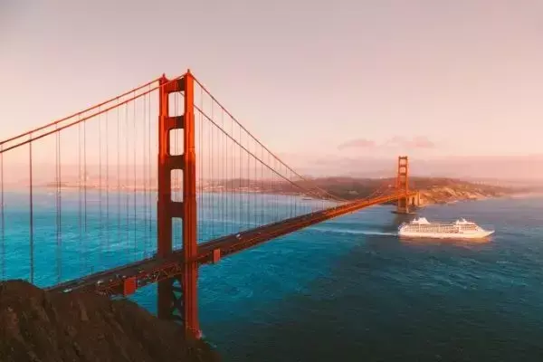 A Ponte Golden Gate, em São Francisco, Califórnia