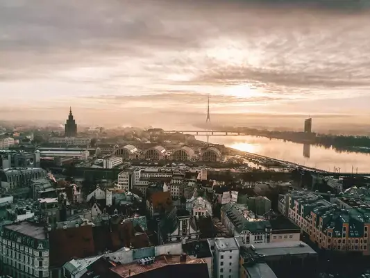 Vista aérea de Riga, capital da Letônia