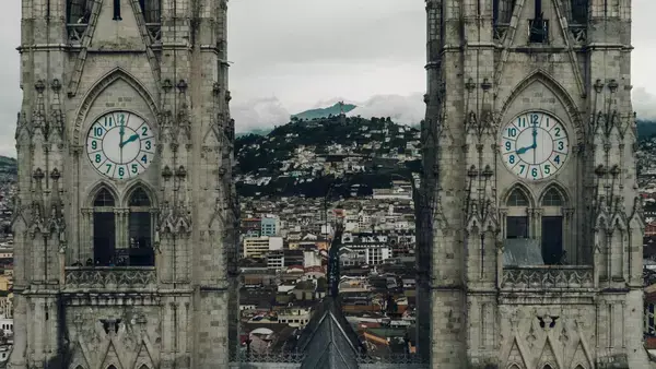Basilica del Voto Nacional, Quito, Equador