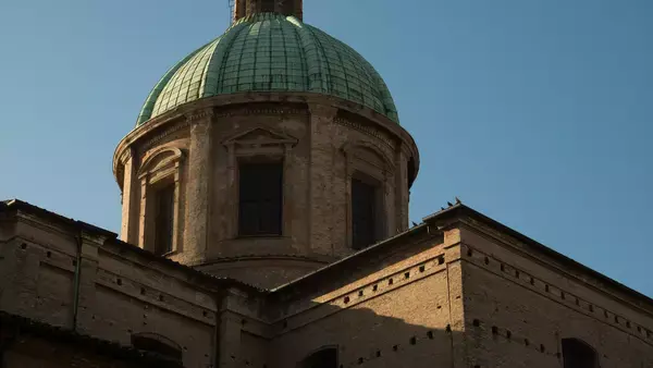 Teto de igreja na cidade de Ravenna, na Itália