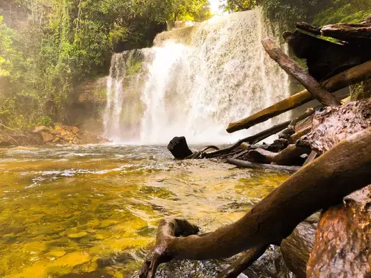 Cachoeira da Neblina em Presidente Figueiredo, Amazonas