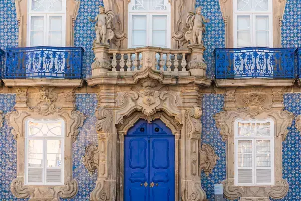 Edifício conhecido como Palácio do Raio, em Braga
