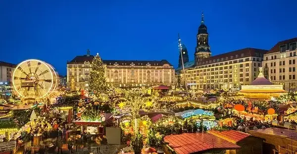 Centro de Viena iluminado pelas luzes de natal