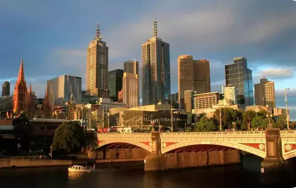 Visão aérea da cidade universitária de Melbourne, na Austrália.