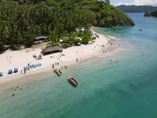 Vista aérea de praias na Costa Rica