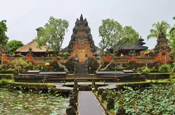 Templo na ilha de Bali, da Indonésia