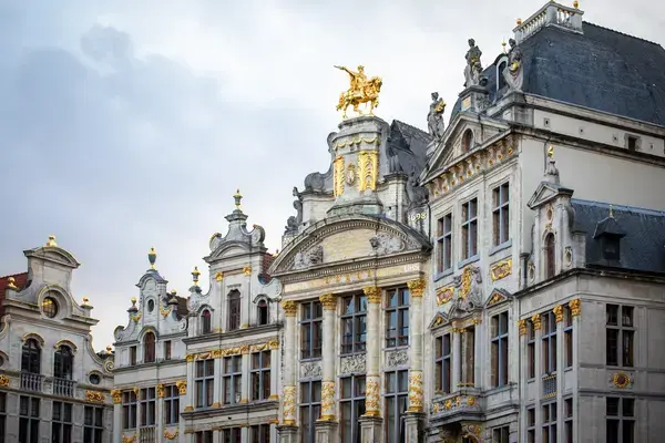 Estrutura da Grand Place em Bruxelas