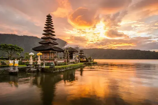 Por do sol em Bali, Indonésia