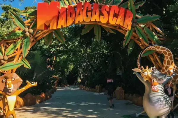 Entrada para a parte temática "Madagascar"