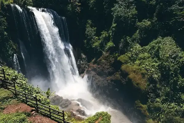 Cachoeira Pulhapanzak, em San Buenaventura, Honduras