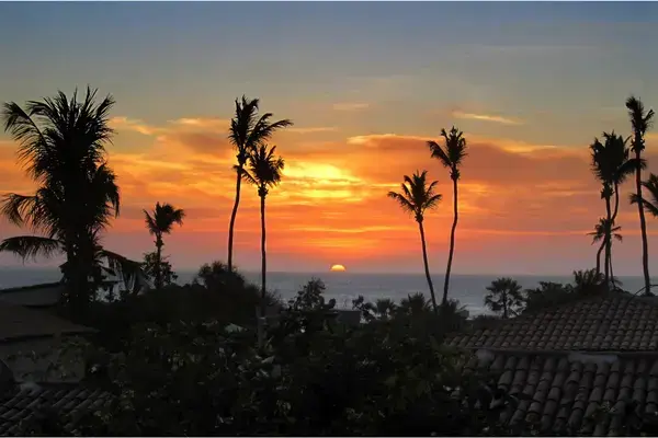 Por do sol no mar de Jericoacoara