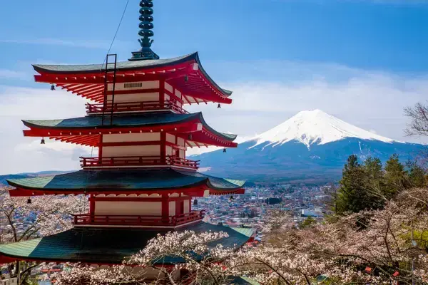 Paisagem urbana e natural do Japão