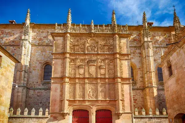 Detalhes de prédio da Universidade de Salamanca