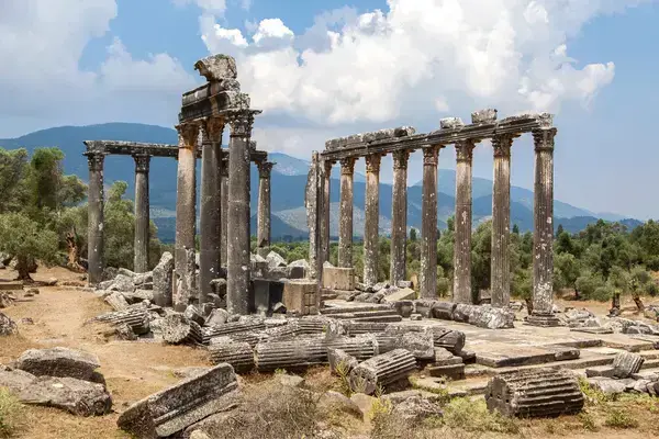 Ruínas do antigo templo de Zeus