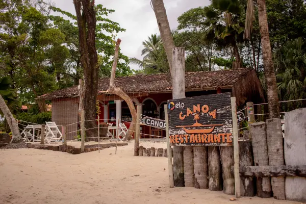 Restaurante Canoa em morro de são paulo