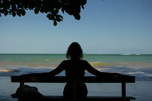 Emilly em frente ao mar em Morro de São Paulo