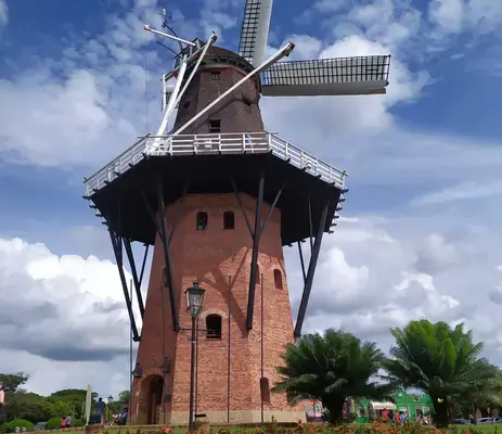 Moinho Povos Unidos, ponto turístico de Holambra, SP