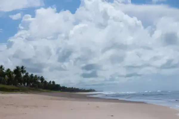 Praia em Imbassaí, Bahia