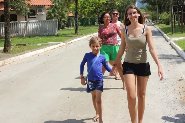 Emilly e família no SESC Bertioga