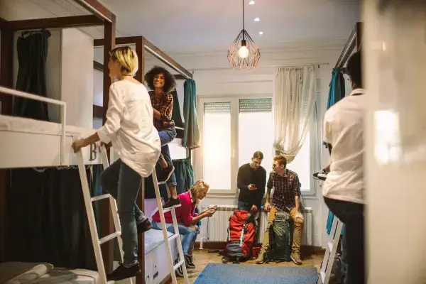 um quarto de hostel