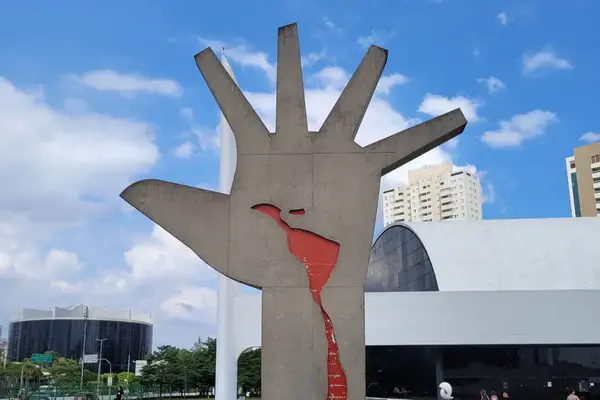 Monumento no Memorial da América Latina em São Paulo, SP