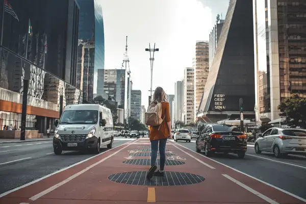 Mulher na Avenida Paulista