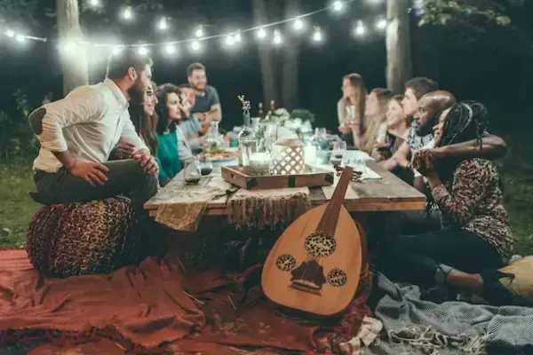 Amigos reunidos em confraternização