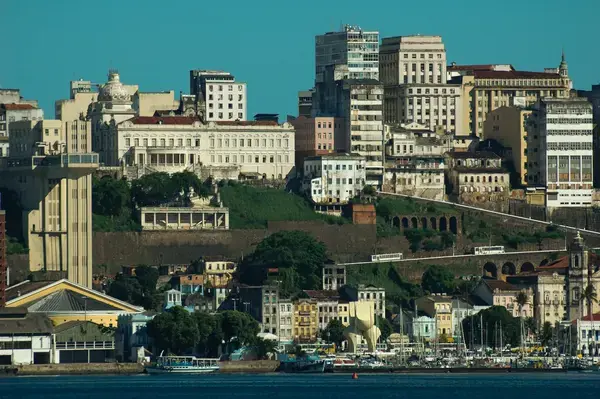 Vista de Salvador a partir da Baía de Todos os Santos, Fonte Unsplash