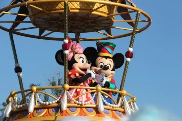 Os personagens da Disney Mickey e Minnie