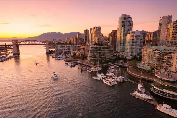 Paisagem da cidade de Vancouver ao por do sol