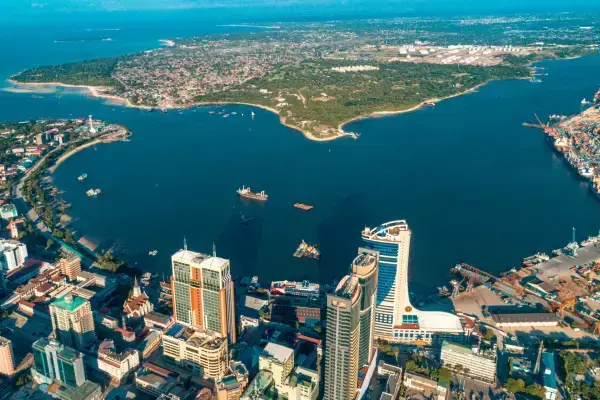 Cidade de Dar Es Salaam, na Tanzânia