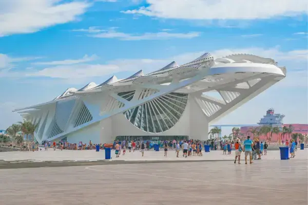 Vista para fachada do Museu do Amanhã