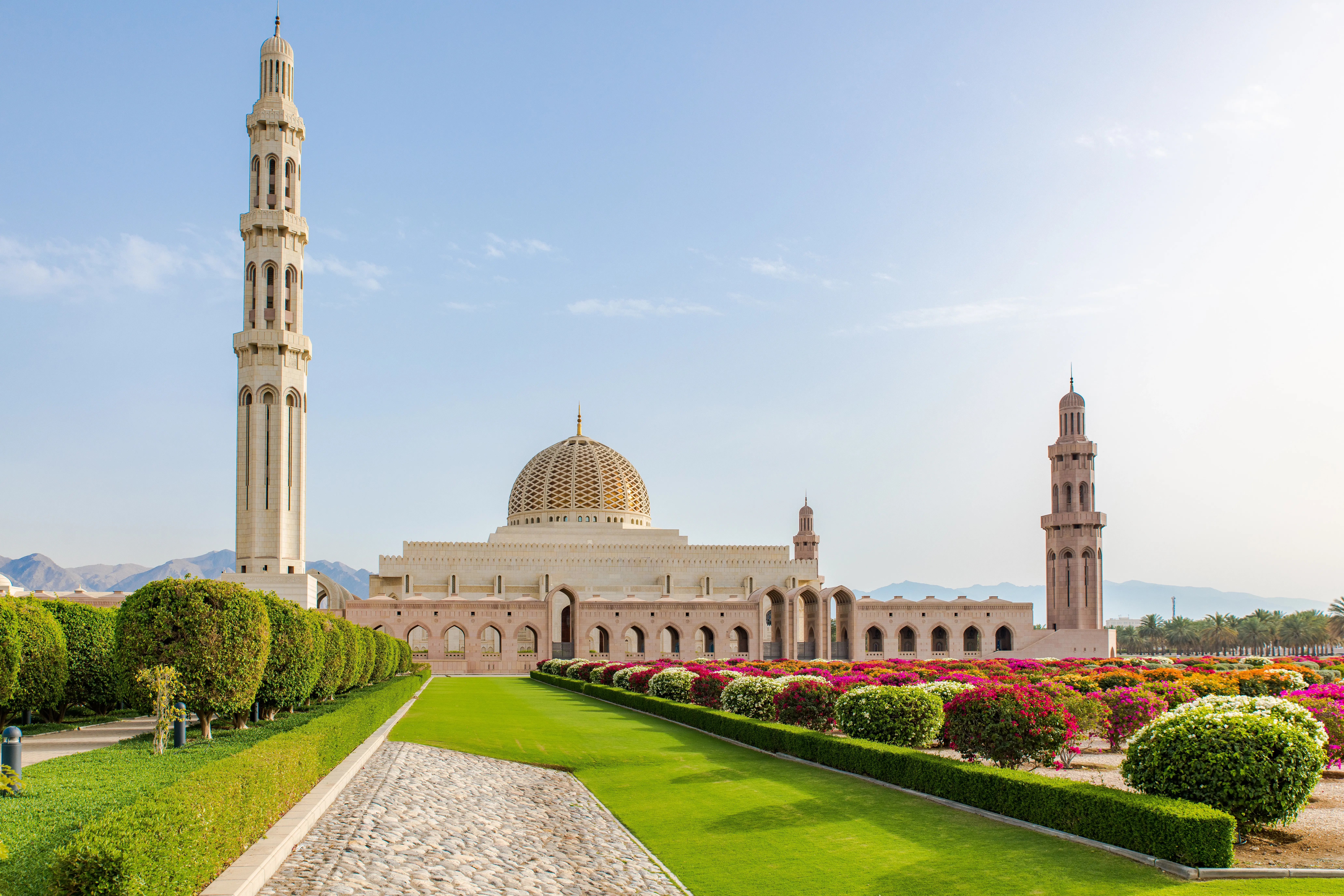 Grande Mesquita do Sultão Qaboos (Fonte: Adobe Stock)