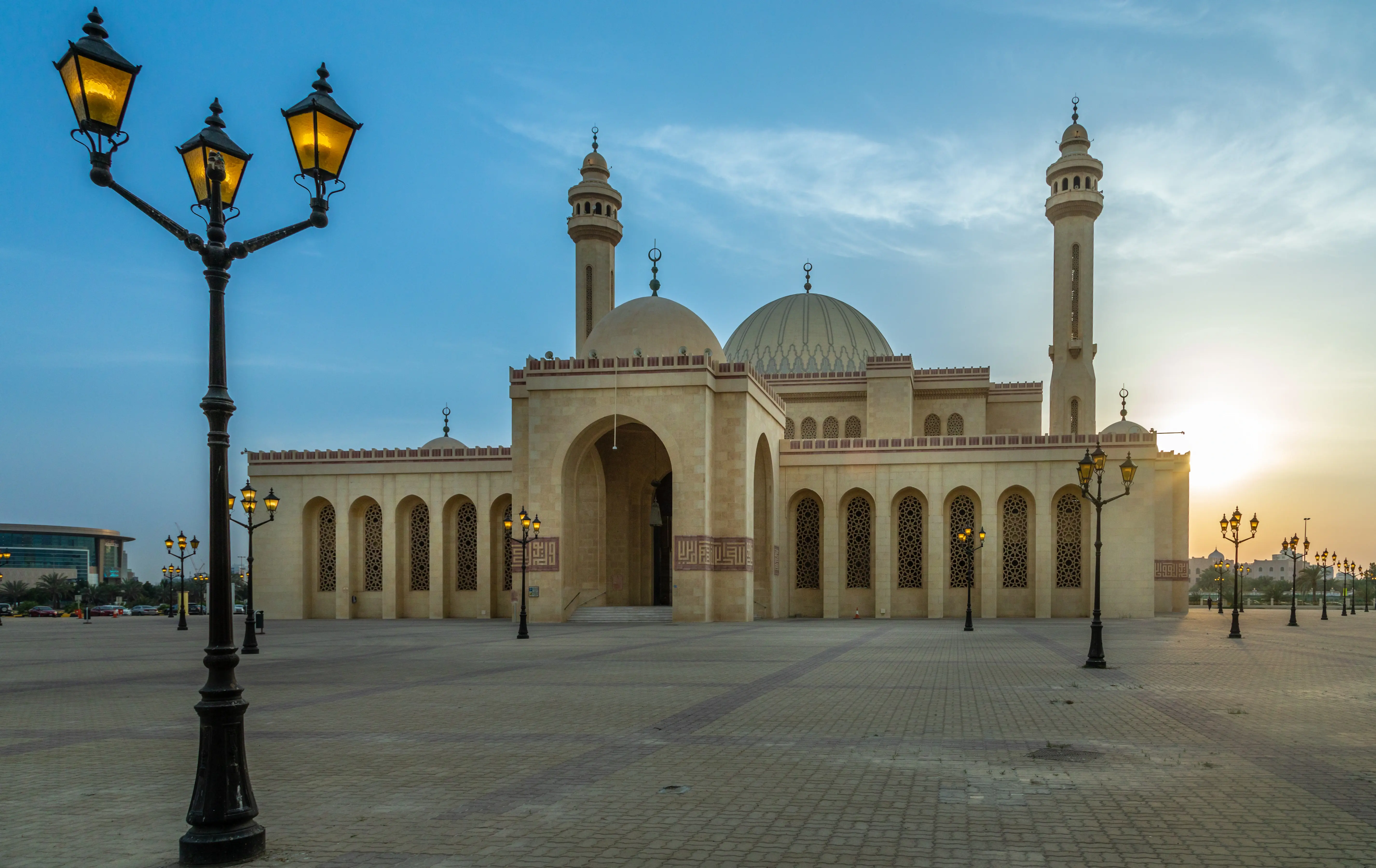 Al Fateh Grand Mosque em Manama, Bahrein (Fonte: Adobe Stock)