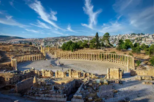 Arquitetura romana antiga da cidade de Jerash