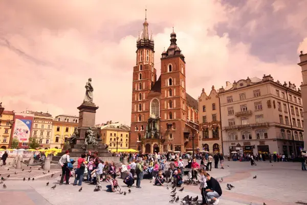 Rynek Główny, Polônia (Fonte: Canva)