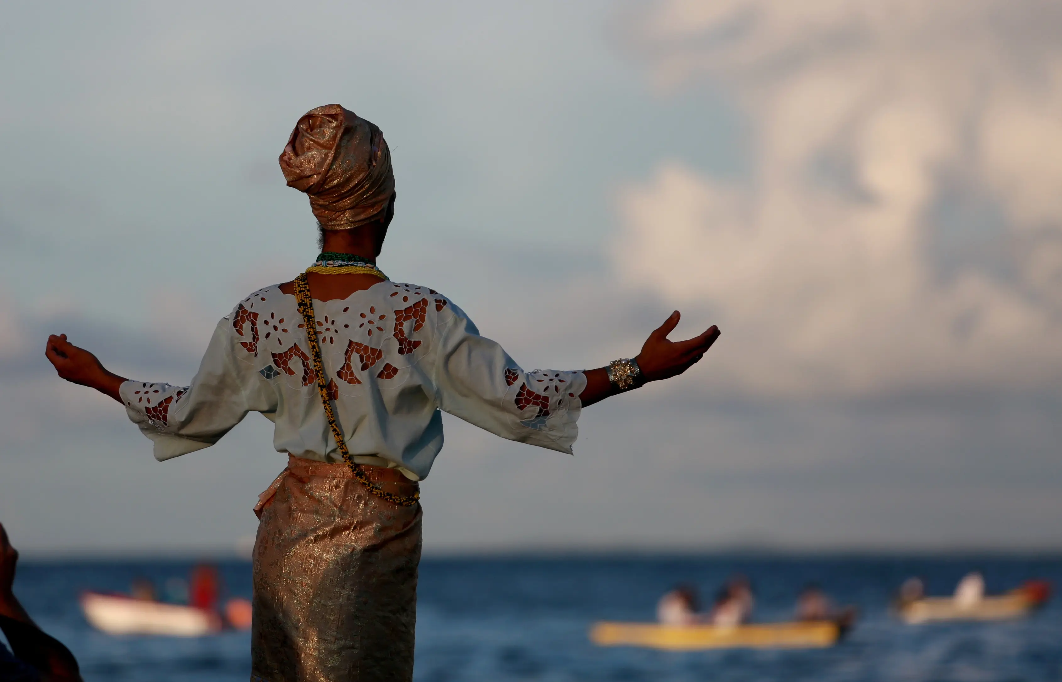 imagem religiosa sobre a água