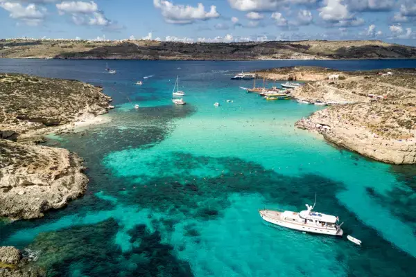 Blue Lagoon, Malta (Fonte: Canva)