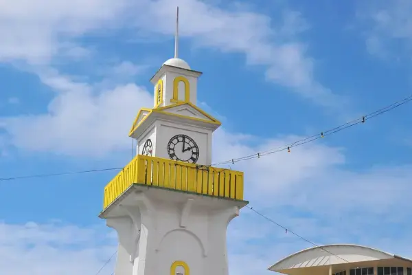 Memorial de guerra da torre do relógio em Apia, Samoa (Fonte: Adobe Stock)