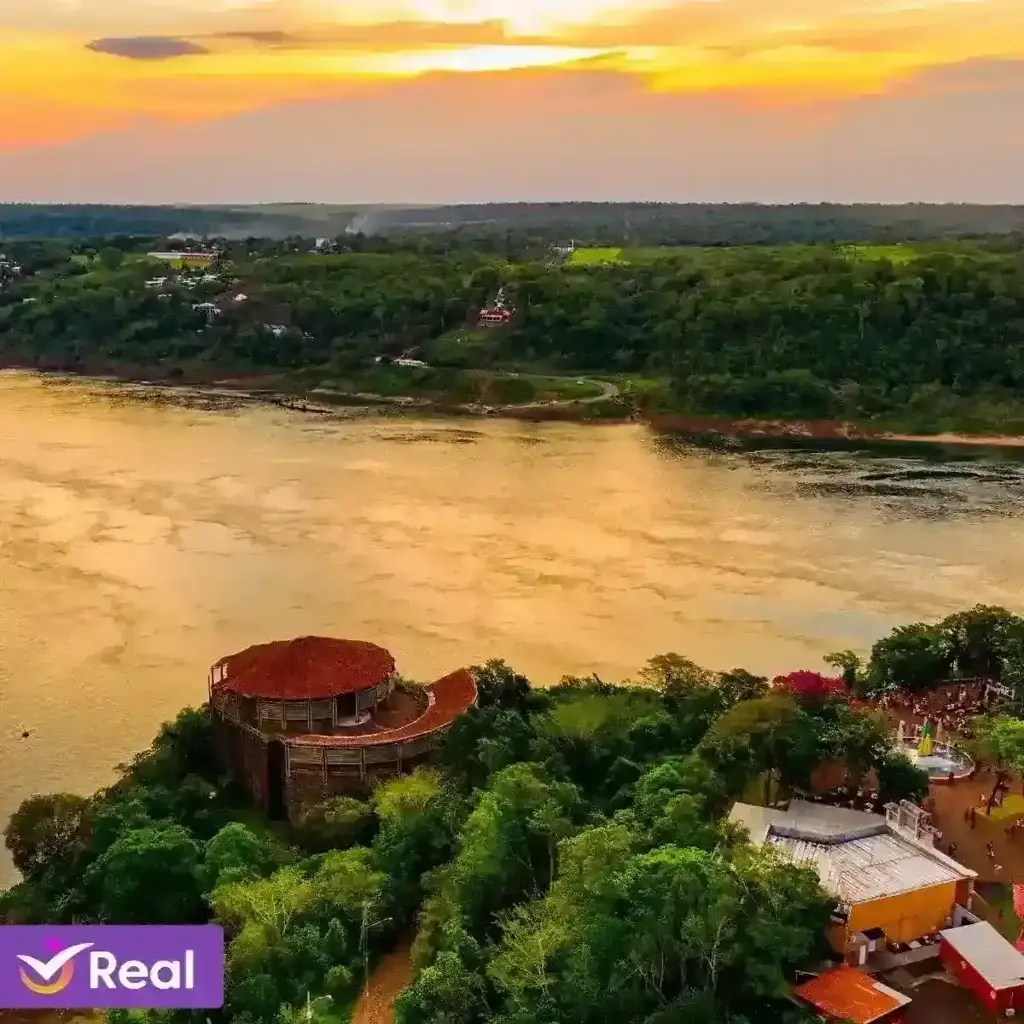 imagem capa do post O que fazer no Paraná? Guia das Cataratas, Ilha do Mel e +