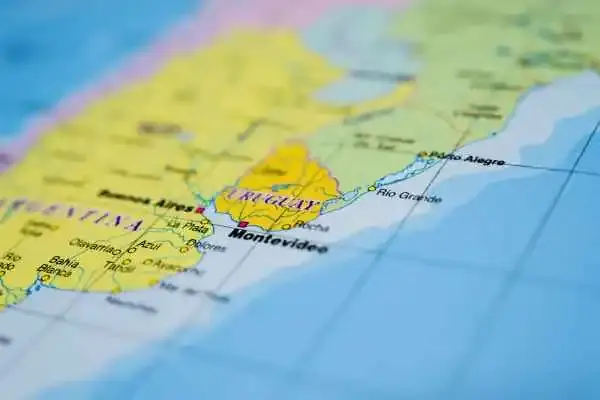 mapa mostrando a fronteira de Uruguai com Argentina