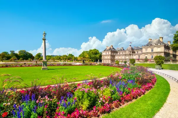 franca com criancas, jardim de luxemburgo