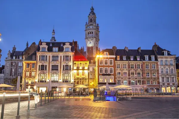 Prédios em Grand Place, Lille