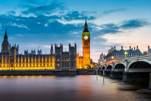 Londres, Reino Unido – Big Ben à noite (Fonte: Canva)