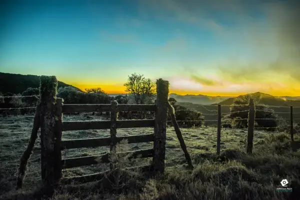 Amanhecer no Morro das Antenas em Urupema. No dia estava -7ºC com sensação térmica de -26ºC Urupema é considera a cidade mais fria do BRASIL.